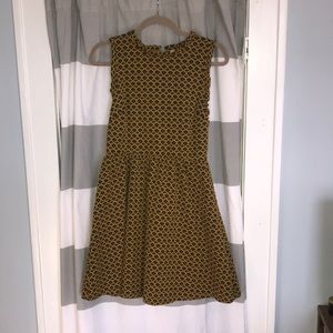 Cute ruffled mustard and black dress